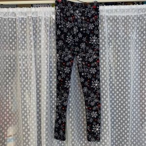 Snowflake leggings